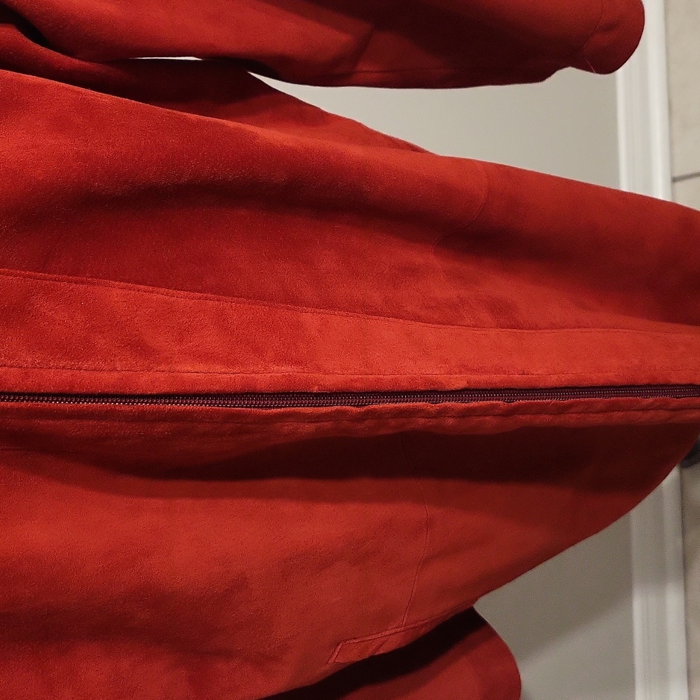 Danier Red Suede Jacket - Picture 4 of 14